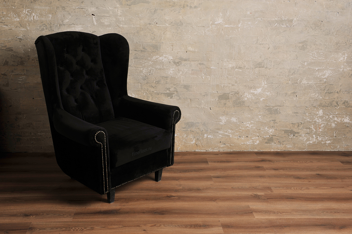 Кварцвиниловая плитка FineFloor замковая Light Дуб Брага FF-1335 1314×190×3,6 фото в интерьере